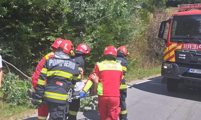 accident-masina-rasturnata-pompieri-ambulanta003-1000x600.webp.webp