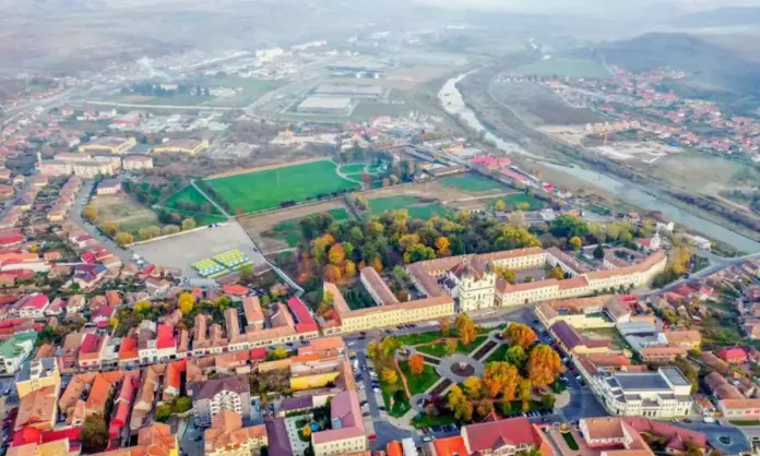blaj-imagine-aeriana-raul-tarnava-mare-1000x600.webp.webp