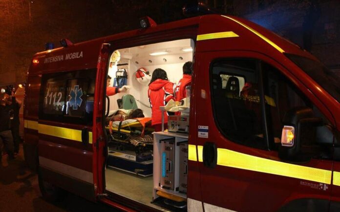 ambulanta-smurd-noaptea-iun-2021-960x600.jpg