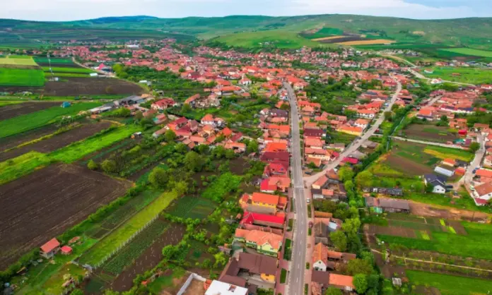 comuna-Daia-Romana-judetul-Alba-aerian-drona-1000x600.webp.webp