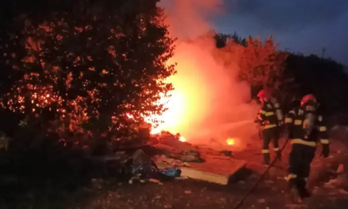 incendiu-deseuri-noaptea001-1000x600.webp.webp