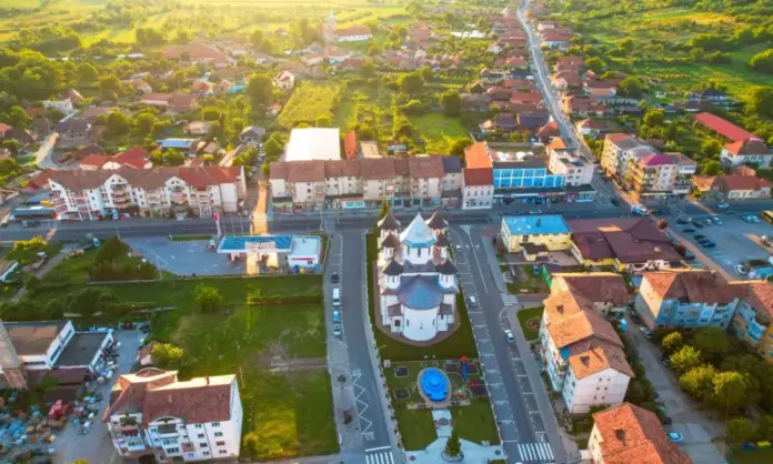 orasul-Teius-aerian-drona-centru-1000x600.webp.webp