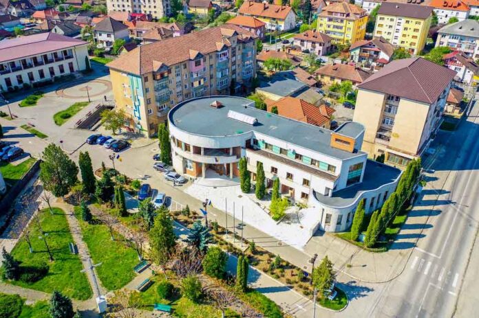 primaria-cugir-aerian-oct-2020.jpg