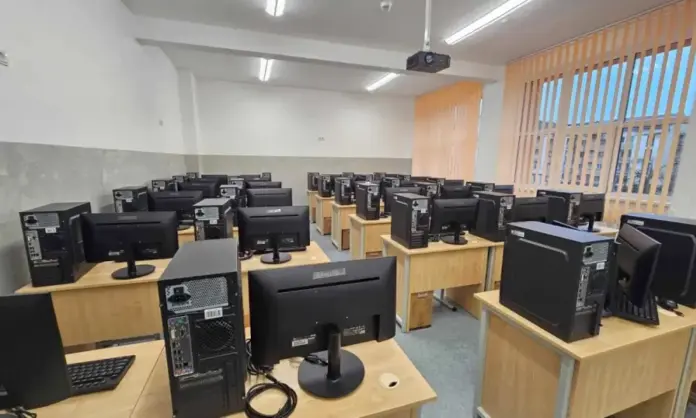 sala-de-clasa-laborator-scoala001-1000x600.webp.webp