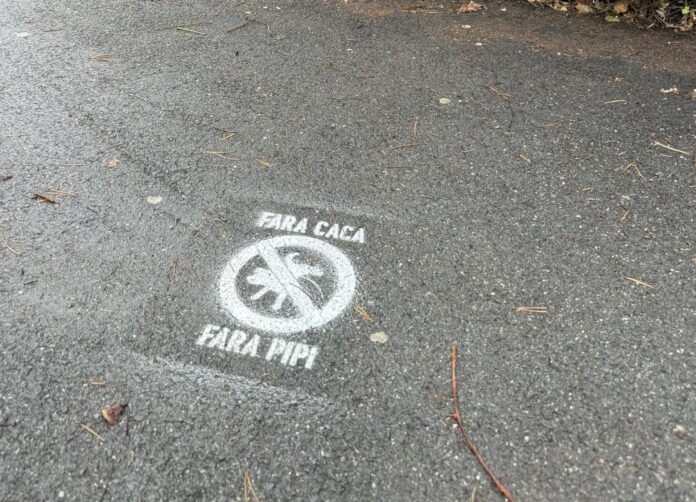 stampila-excremente-caini-bucurestii-noi.jpg