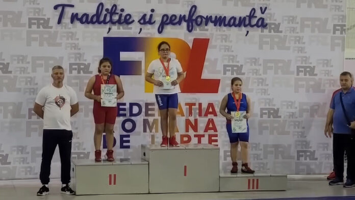 karina-dragan-acs-legiunea-I-blaj-campioana-lupte-libere-oct-2024.jpeg