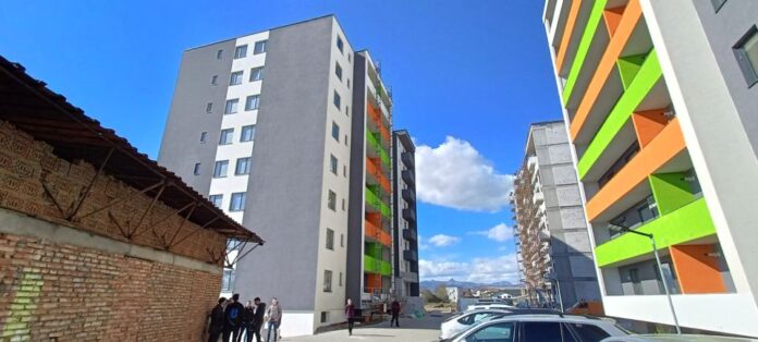 primul-bloc-verde-construit-in-alba-iulia002.jpg