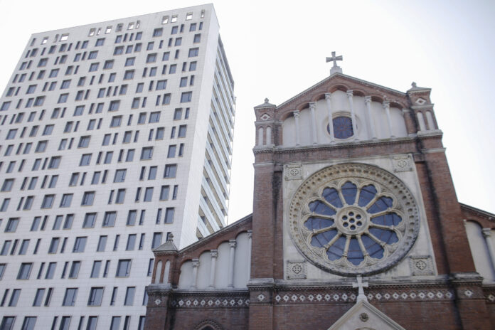 proprietarul-cathedral-plaza-prima-reactie-decizia-definitiva-demolare-scaled.jpg