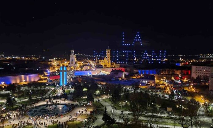 spectacol-de-drone-Alba-Iulia-1-decembrie-2021-1000x600.jpg