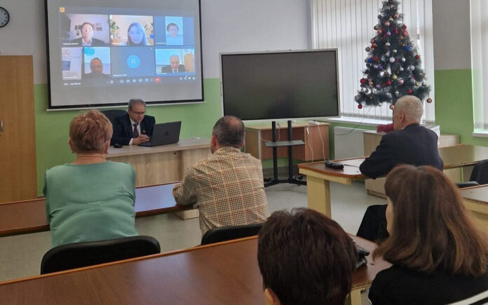 conferinta-id-lazarescu-cugir-13-dec-2024-960x600.jpg