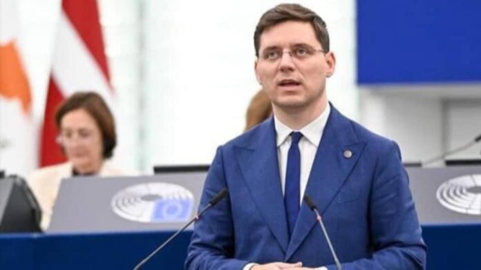 eurodeputat-victor-negrescu01.jpg