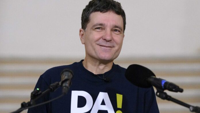 nicusor-dan-1734365173.jpg
