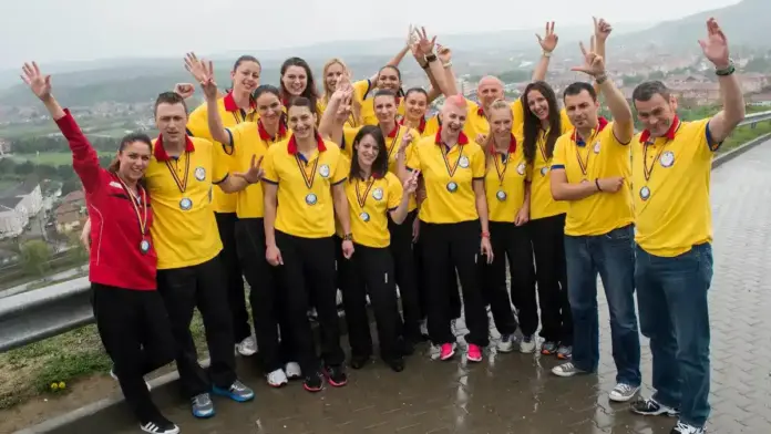 volei-alba-blaj-primul-titlu-national-2015.webp.webp