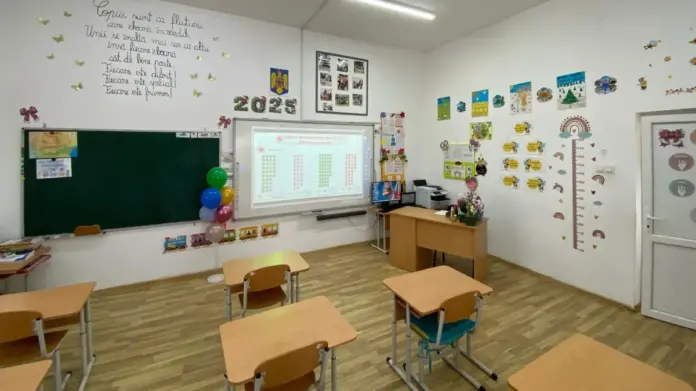 liceul-teoretic-teius-sala-de-clasa.webp.webp
