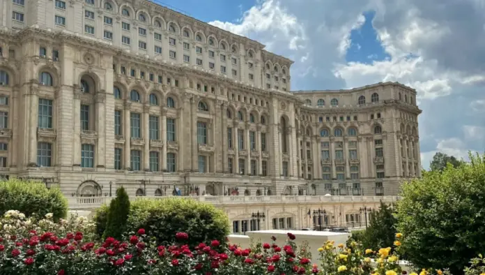 parlament001.webp.webp