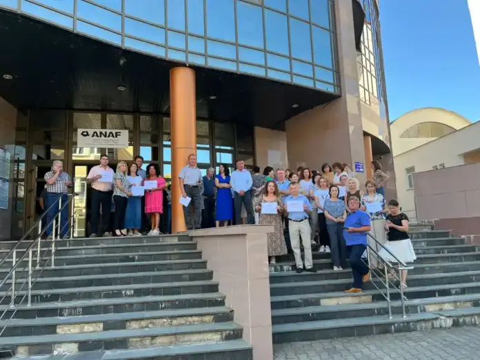 protest-spontan-angajati-finante-alba.webp.webp