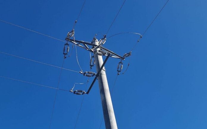 stalp-retea-electrica-iul-2025-960x600.jpg