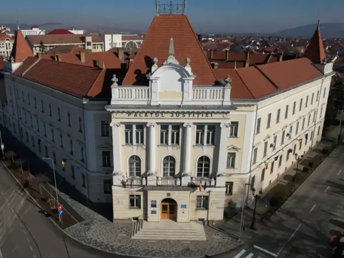 curtea-de-apel-alba-iulia-palatul-de-justitie.webp.webp