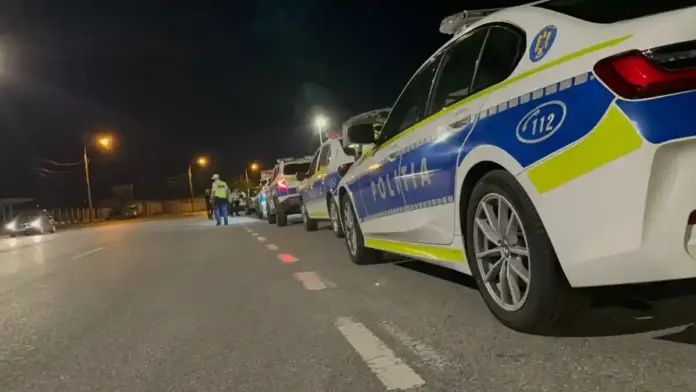 politia-actiune-noaptea-masini-de-politie.webp.webp