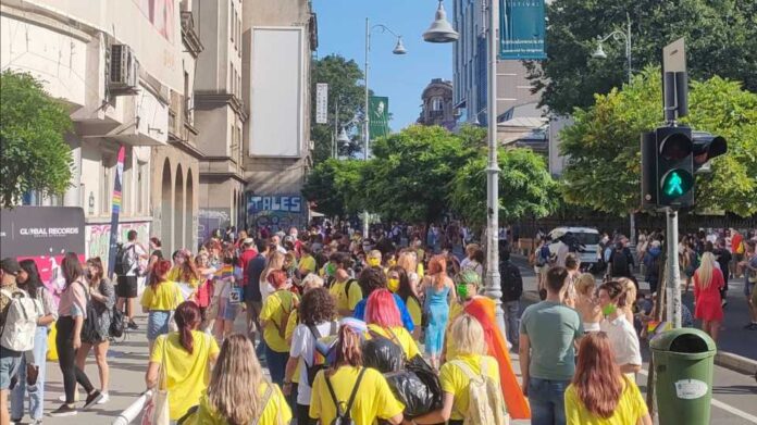 parada-lgbtq-bucuresti01.jpg