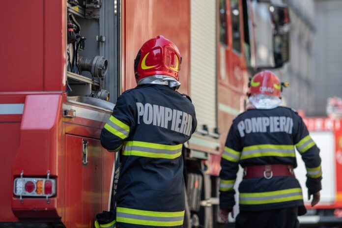 pompierilamasina1761211027-1761296260.jpg